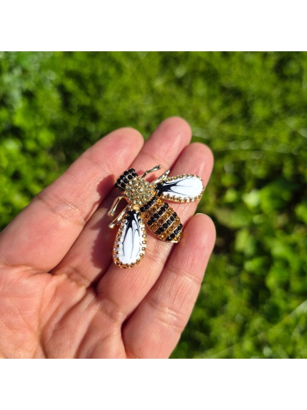 ⭐Elegant Large Gold Crystal Bumble Bee Brooch Pin Insect Jewelry Vintage Vibes⭐